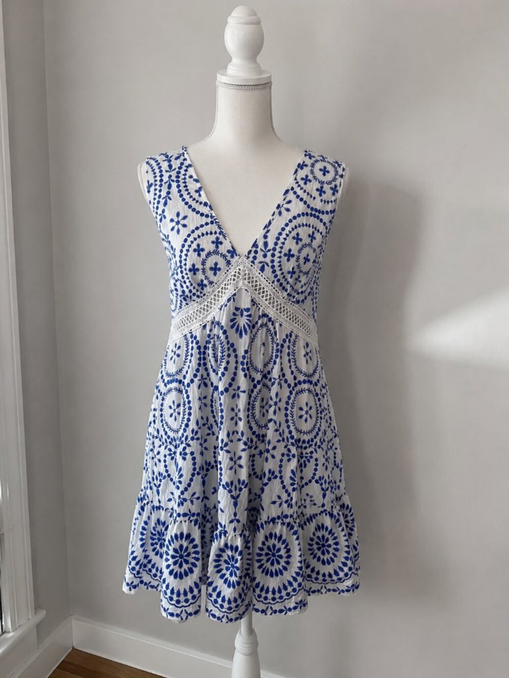 CUPSHE "Pretty Thing" Lightweight Blue & White Dress / Beach Cover Up / Size S